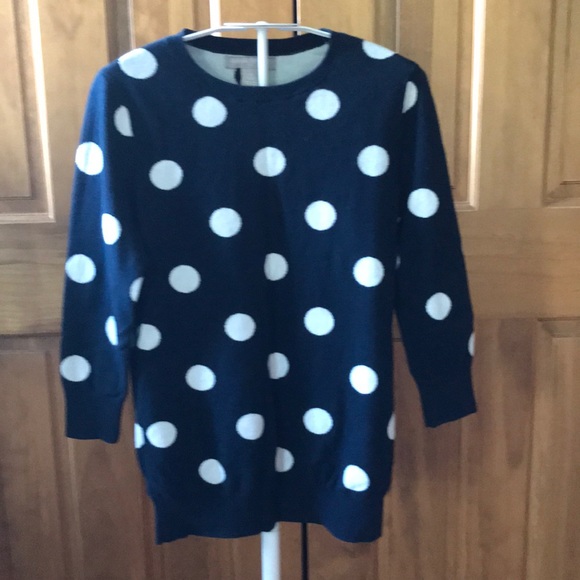 Banana Republic Sweaters - Banana Republic XS 3/4 sleeve sweater blue polka